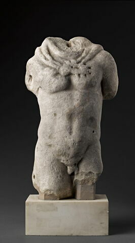 statuette, image 2/7