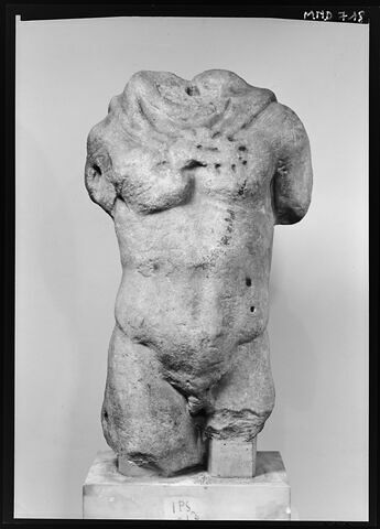 statuette, image 7/7