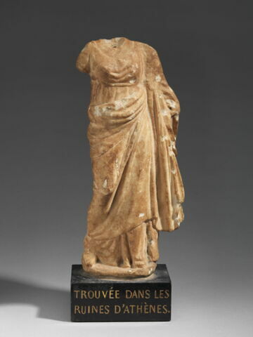 statuette