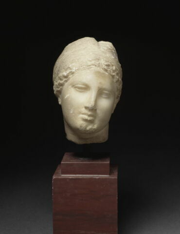 statuette