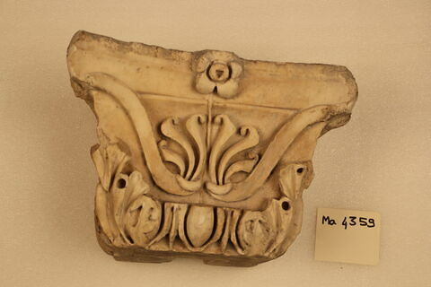 chapiteau de pilastre, image 2/11