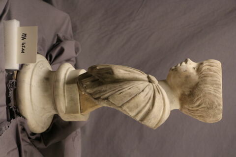 statue, image 5/6
