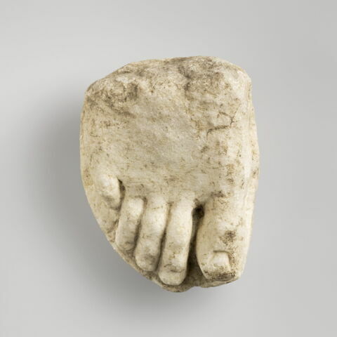 statue, image 2/3