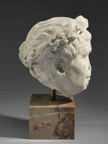 statue, image 6/7