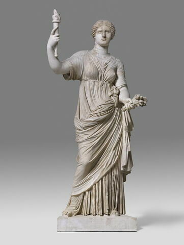 statue