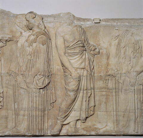Plaque des Ergastines, bloc 7 de la frise Est des Grandes Panathénées, image 9/16