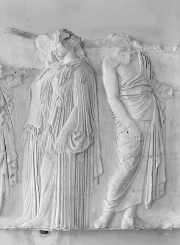 Plaque des Ergastines, bloc 7 de la frise Est des Grandes Panathénées, image 15/16