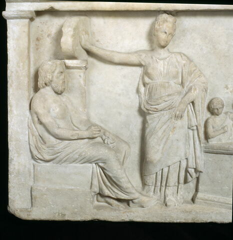 Relief votif dédié à Asclépios et Hygie, image 2/7