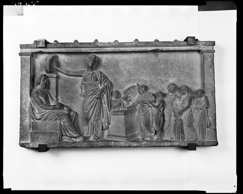 Relief votif dédié à Asclépios et Hygie, image 7/7