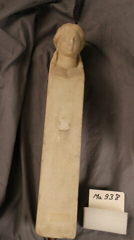 statuette, image 2/5