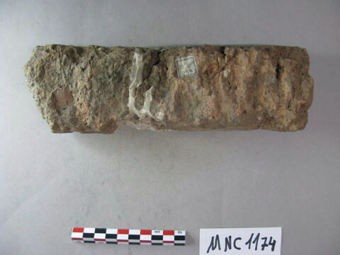 brique, image 3/3
