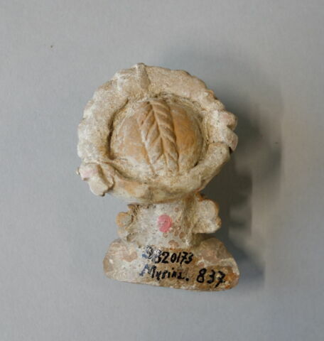figurine, image 2/2