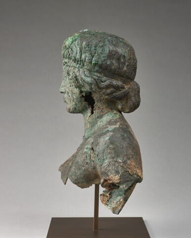 statuette, image 2/4