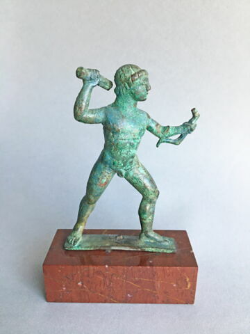 statuette