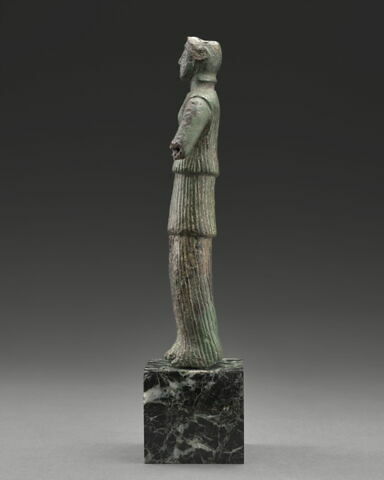 statuette, image 4/4