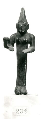 figurine, image 2/2