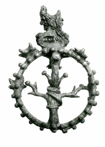 couronnement d'enseigne (?), image 2/2