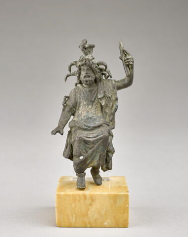 statuette