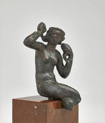 statuette