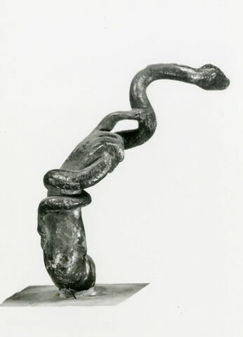 statuette