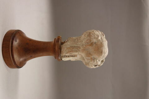 figurine, image 2/2