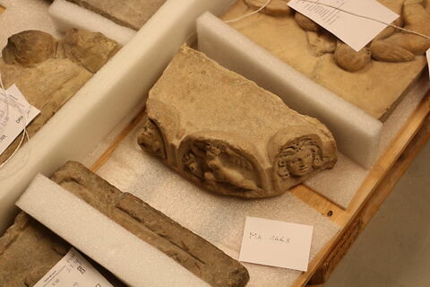 couvercle de sarcophage, image 3/4