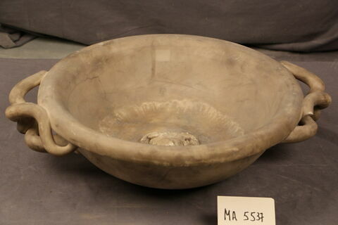 vasque, image 2/4