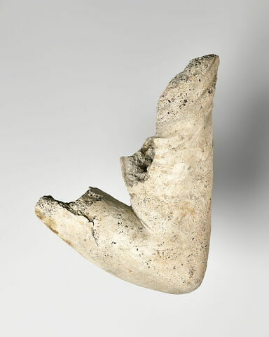 figurine  ; décor architectural