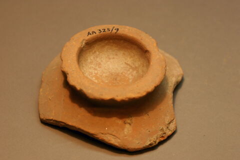 Base annulaire évasée, image 2/2