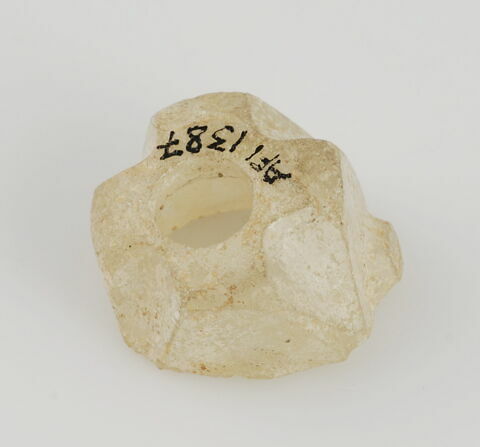 Fragment d'embouchure de flacon