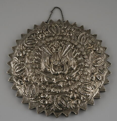 Miroir circulaire à décor de trophée, image 4/12
