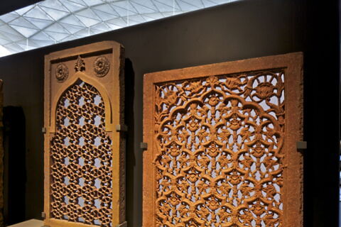 Jali (écran de fenêtre) au treillis floral, image 4/8
