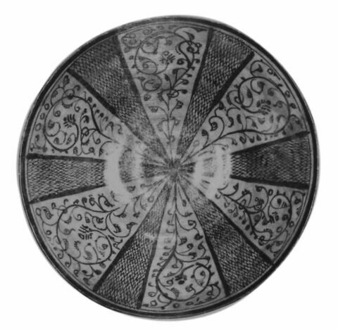 Coupe au décor radiant, image 3/3