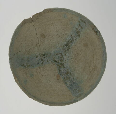 Coupe à décor rayonnant, image 2/2