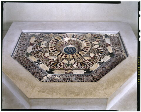 Vasque de fontaine, image 3/8