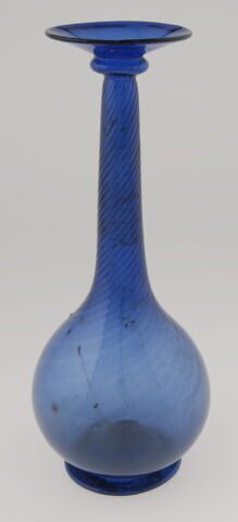 Bouteille à col droit torsadé, image 3/4