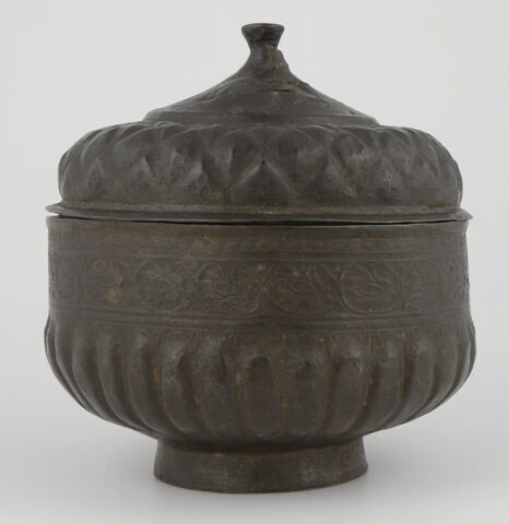 Coupe à couvercle, image 2/4