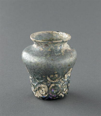 Petit vase à décor d'ocelles
