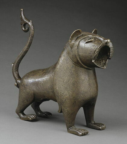 Lion dit 