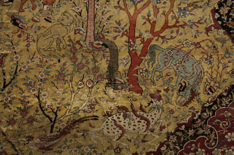 Moitié de tapis à décor dit  
