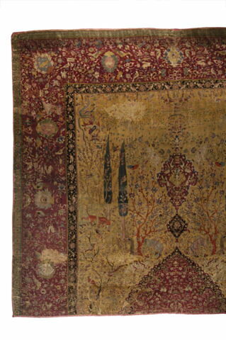 Moitié de tapis à décor dit  