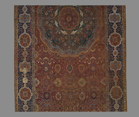 Tapis à médaillon central, image 8/13