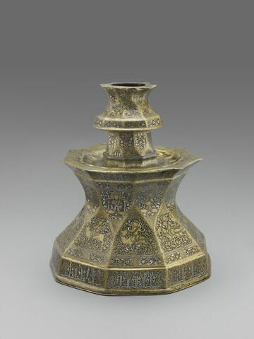 Chandelier, image 2/12