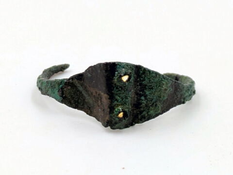 bague à chaton mobile