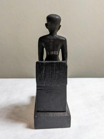 figurine, image 2/6