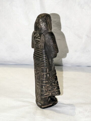 serviteur funéraire en costume des vivants, image 5/7