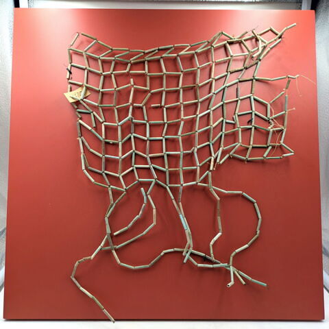 résille ; perle tubulaire