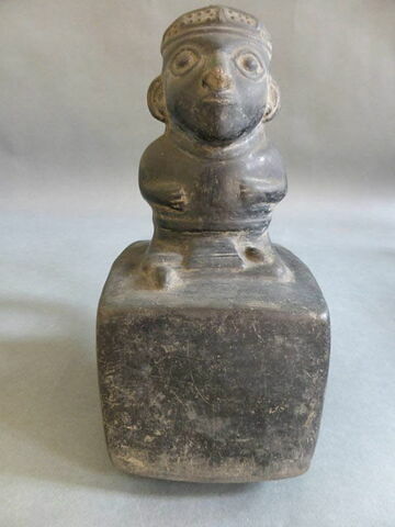 vase, image 2/3
