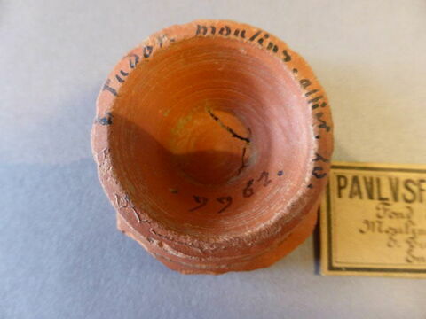 vase ; fragment