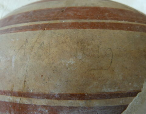 vase à étrier, image 5/6